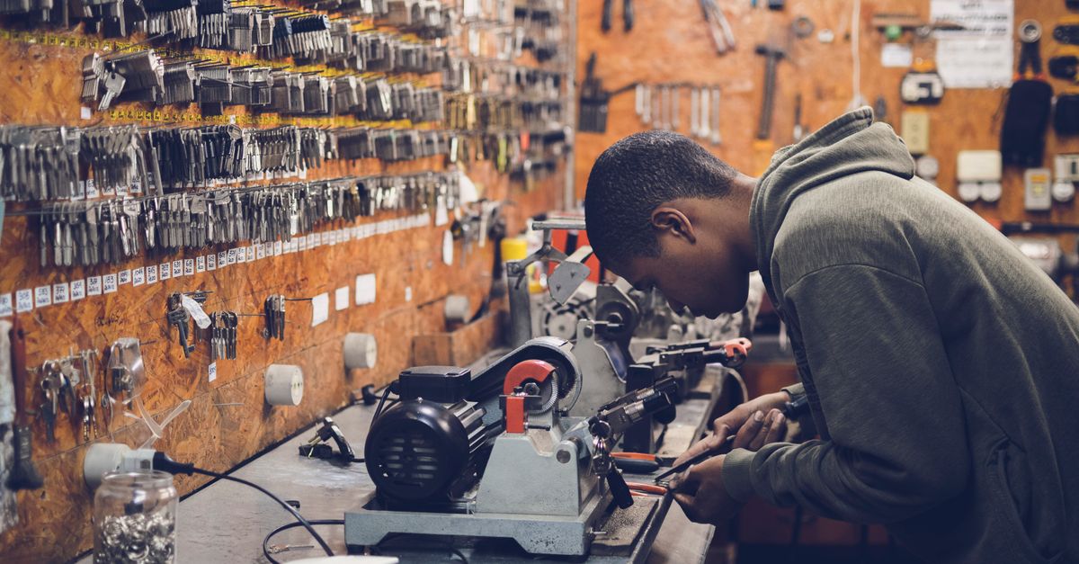 How Much Does an Emergency Locksmith Cost Near Me? — Lake Grove Locksmith Long Island