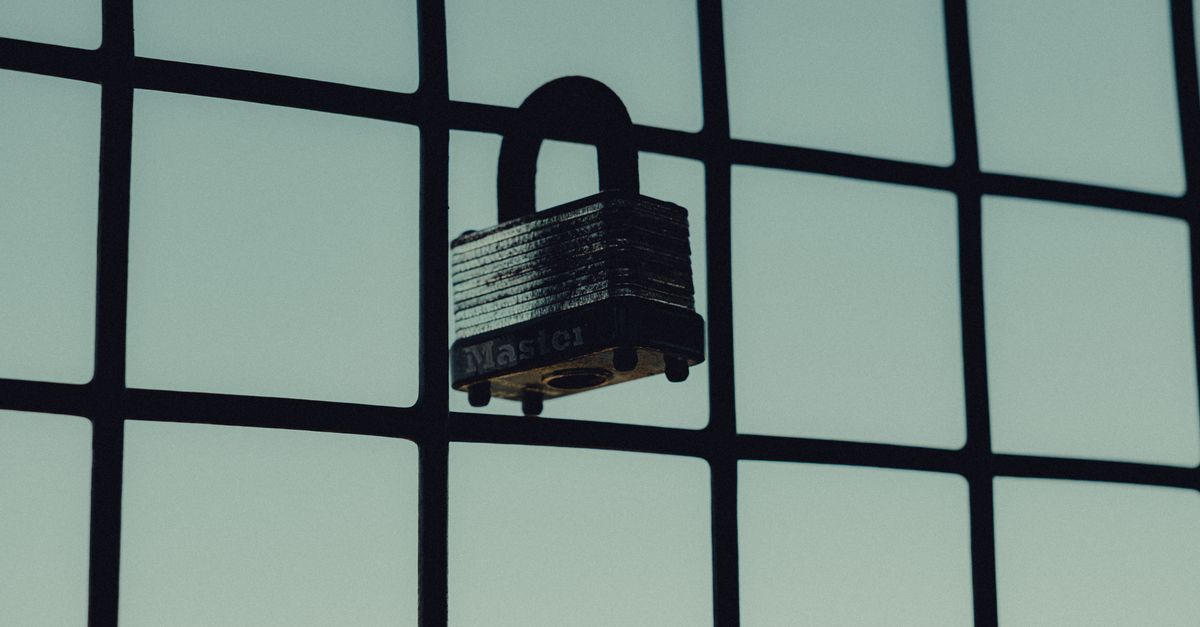door lock — Lake Grove Locksmith Long Island
