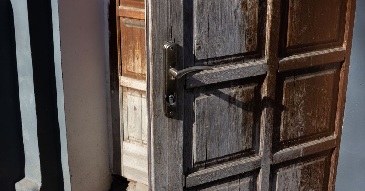 home security lock door — Lake Grove Locksmith Long Island