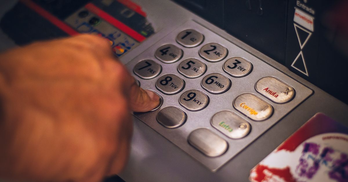 Why Lake Grove Businesses Are Upgrading to Keypad & Card-Reader Access Control — Lake Grove Locksmith Long Island