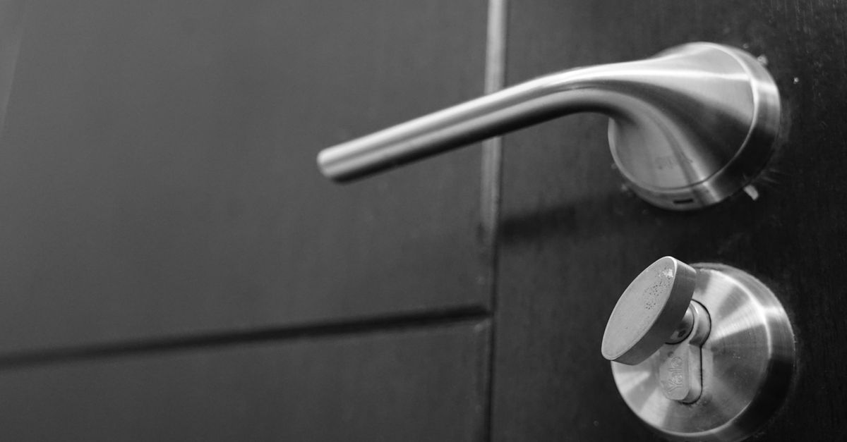 What Our Customers Experience — and Why Local Knowledge Matters Here — Lake Grove Locksmith Long Island